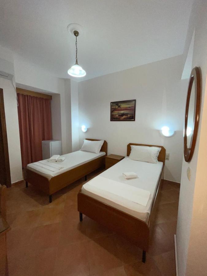 Hotel Rai Sarandë 外观 照片