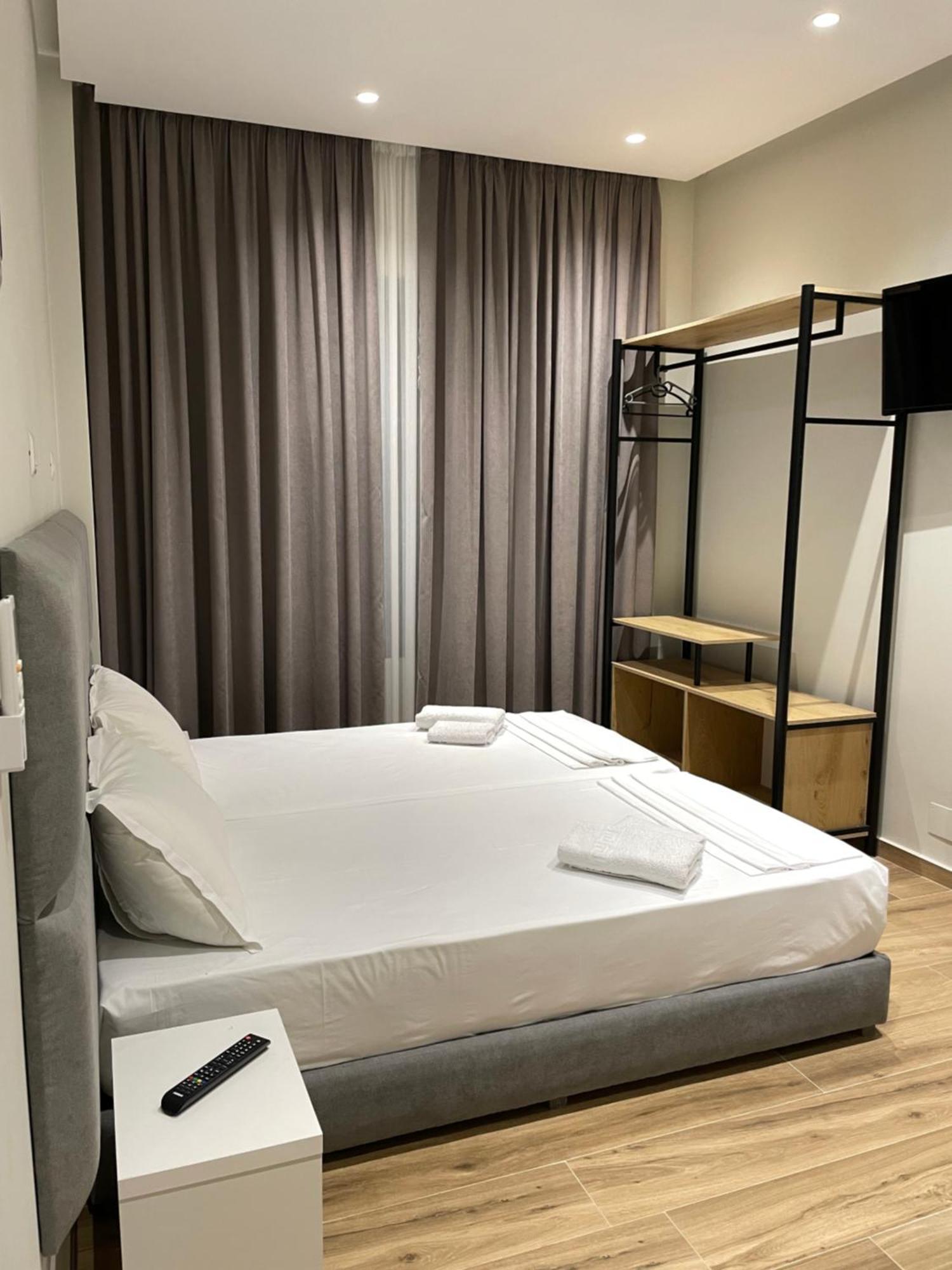 Hotel Rai Sarandë 外观 照片